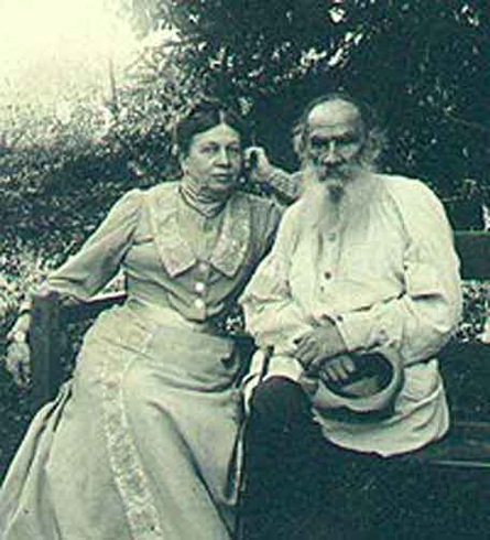 Лев Толстой с женой